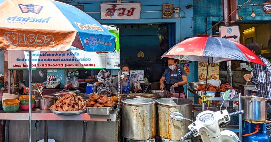 Street Food Tour: Eating Like a Local in Bangkok