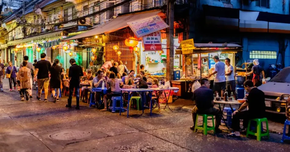 Street Food Tour: Eating Like a Local in Bangkok